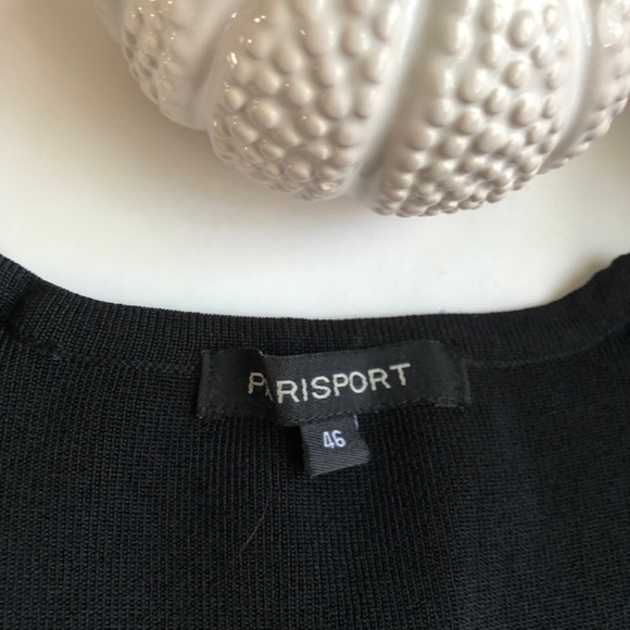 NWOT Black V-neck Top Women's Size 10 from Paris - Picture 3 of 5